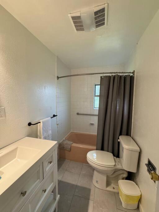 Entire Home 3 Bds 2 Bats Сиэтл Экстерьер фото